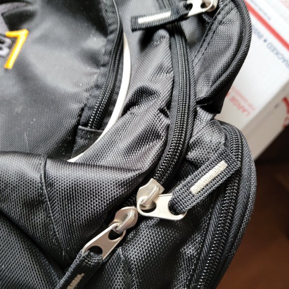 NWOT 2B1 Logo OGIO Heavy Duty Laptop Sport Deluxe Backpack Like New Condition - Picture 9 of 15